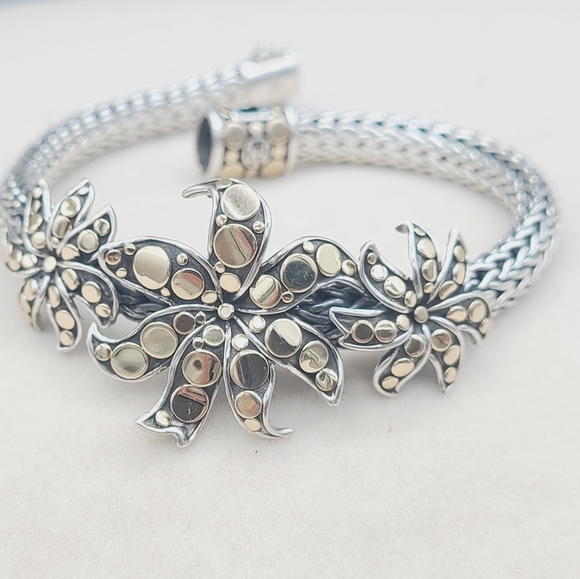 John Hardy Dot Ayu Frangipani Flower Bracelet With Gold - Picture 12 of 16